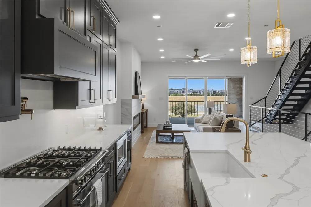408 Vista Buena Trail Fort Worth, TX 76111