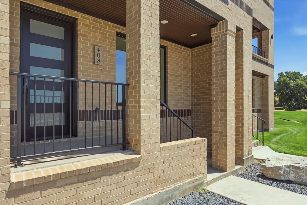408 Vista Buena Trail Fort Worth, TX 76111