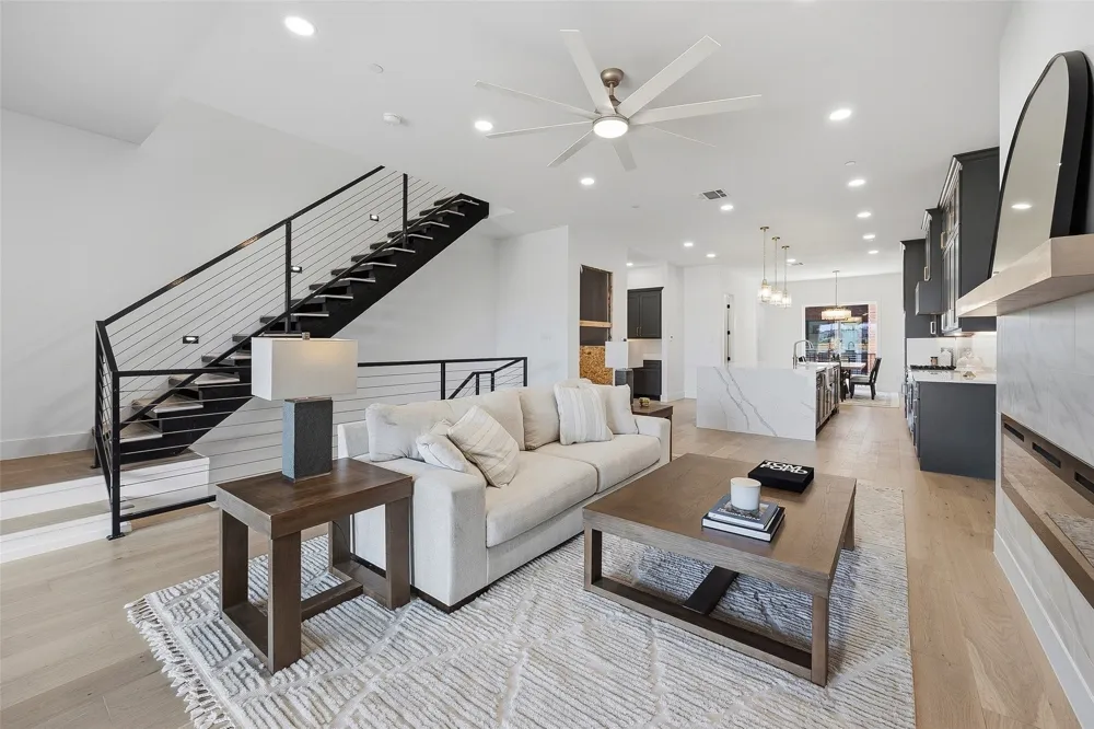408 Vista Buena Trail Fort Worth, TX 76111