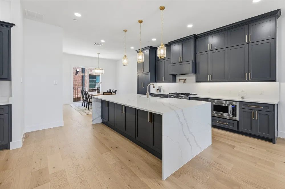 408 Vista Buena Trail Fort Worth, TX 76111
