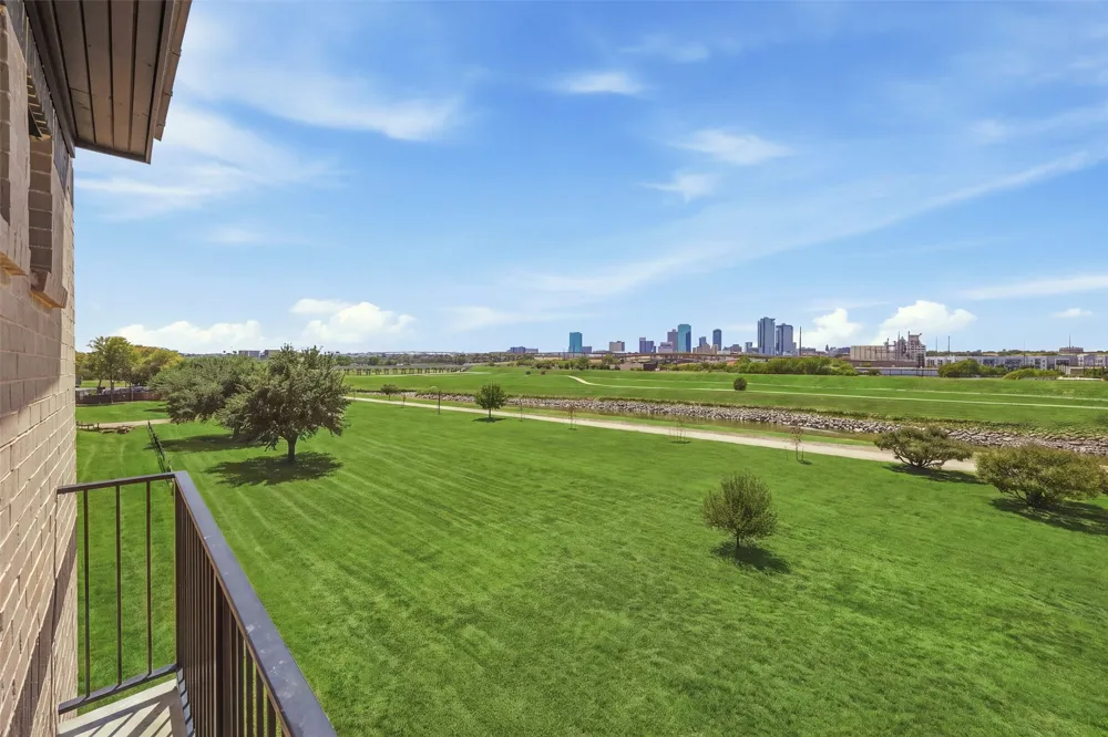 408 Vista Buena Trail Fort Worth, TX 76111