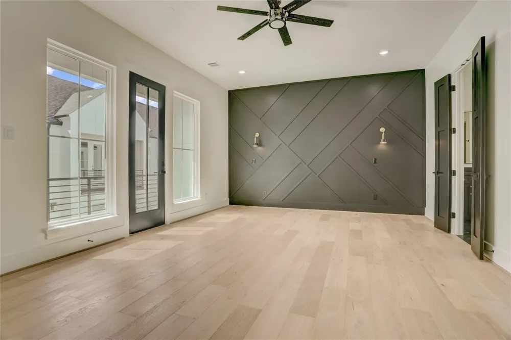 1907 Lauderdale Street Houston, TX 77030