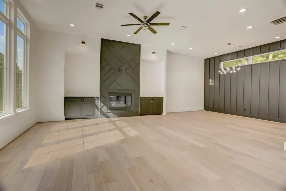 1907 Lauderdale Street Houston, TX 77030