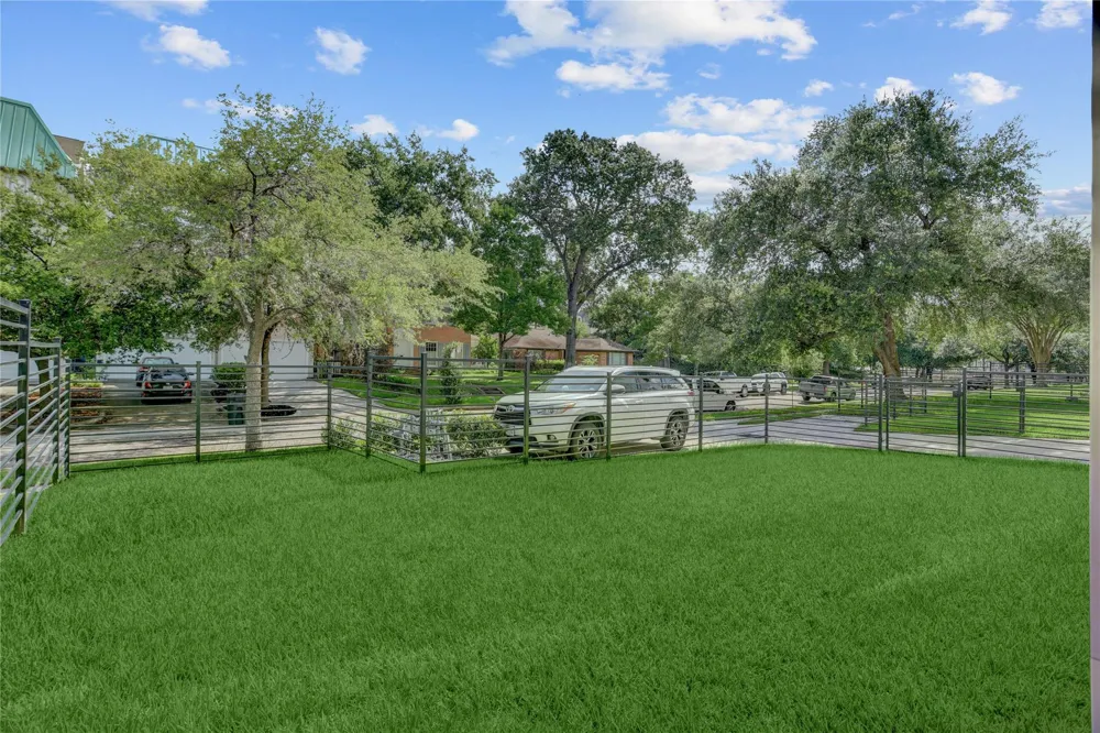 1907 Lauderdale Street Houston, TX 77030