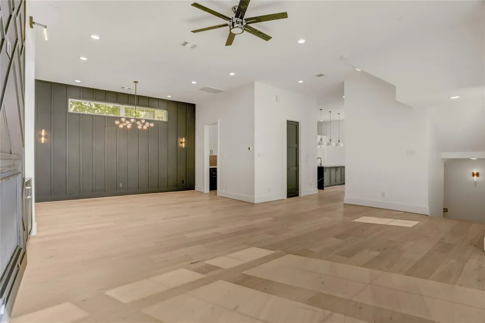 1907 Lauderdale Street Houston, TX 77030