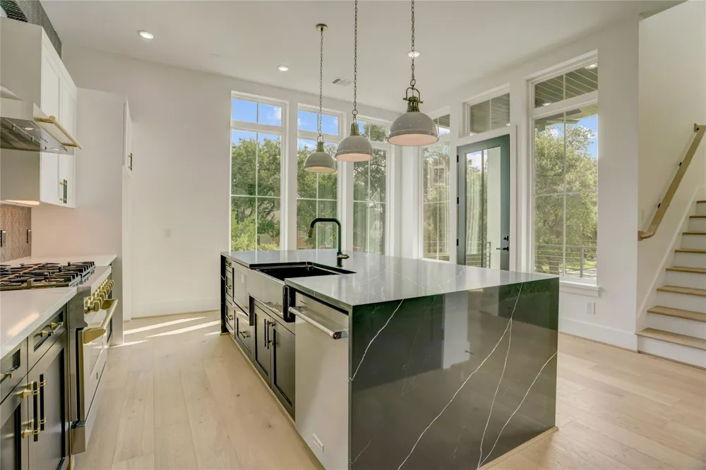 1907 Lauderdale Street Houston, TX 77030