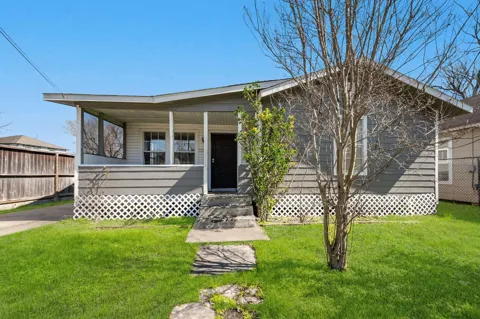 214 Hagerman Street