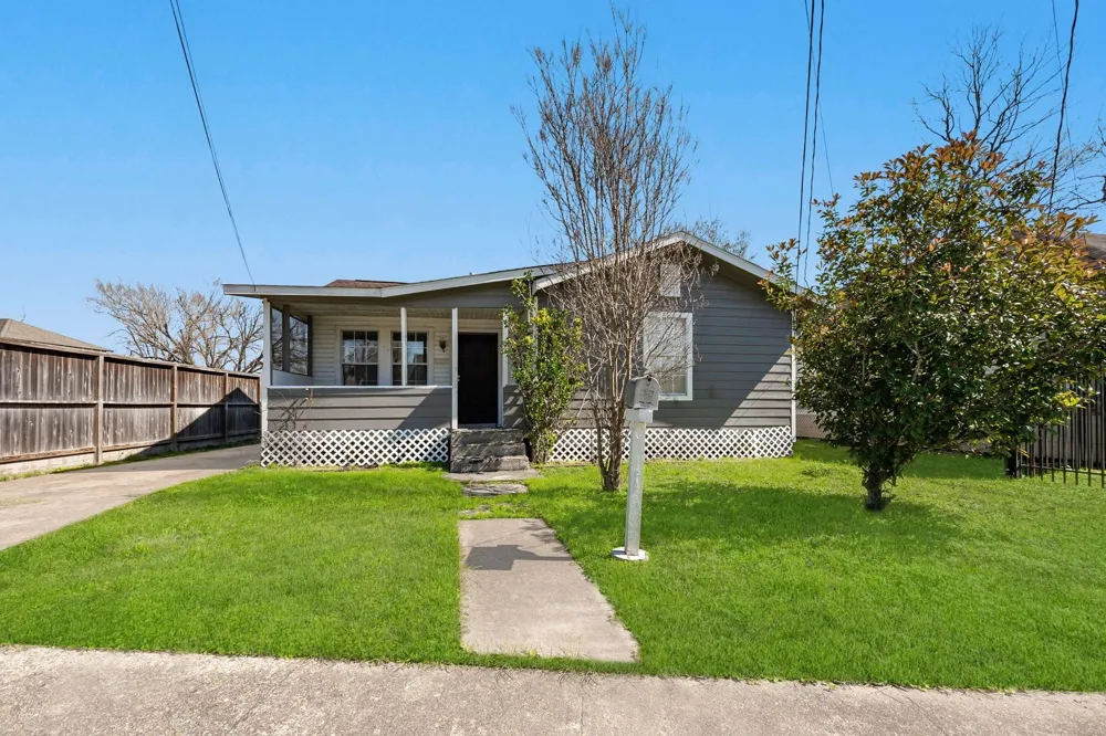 214 Hagerman Street Houston, TX 77011