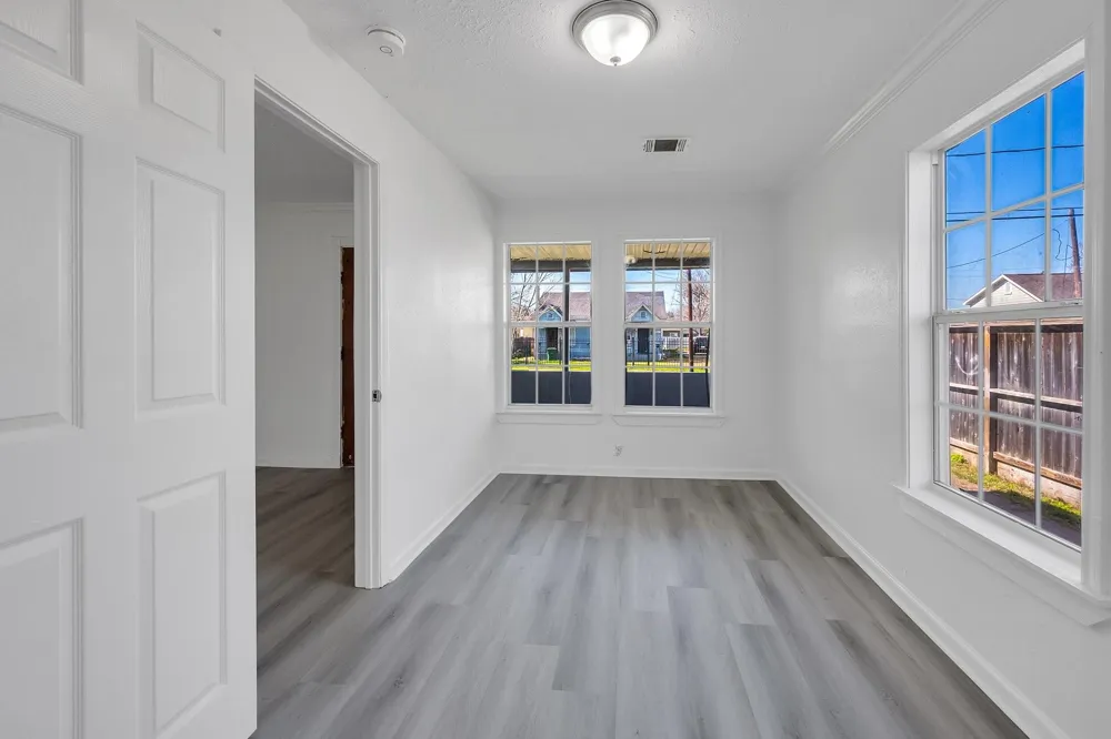 214 Hagerman Street Houston, TX 77011