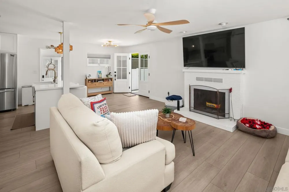 1414 4th St Coronado, CA 92118