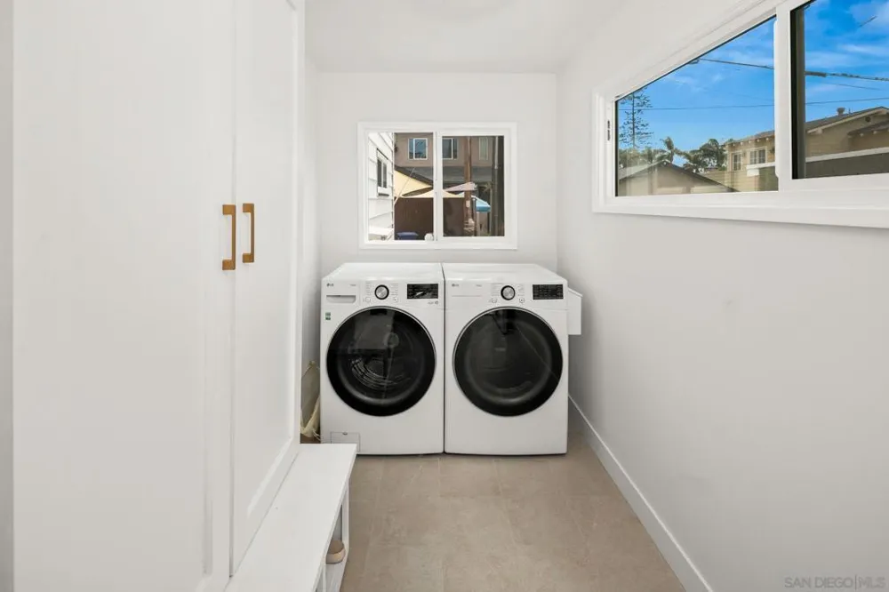 1414 4th St Coronado, CA 92118