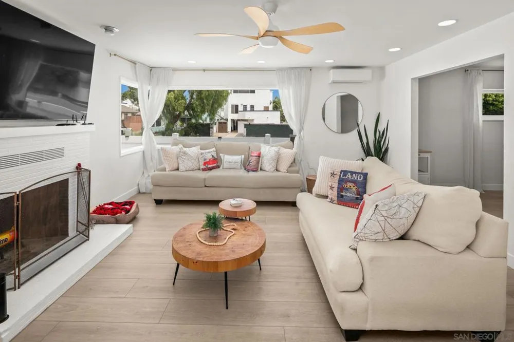 1414 4th St Coronado, CA 92118