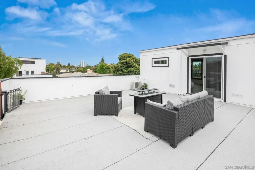 1414 4th St Coronado, CA 92118