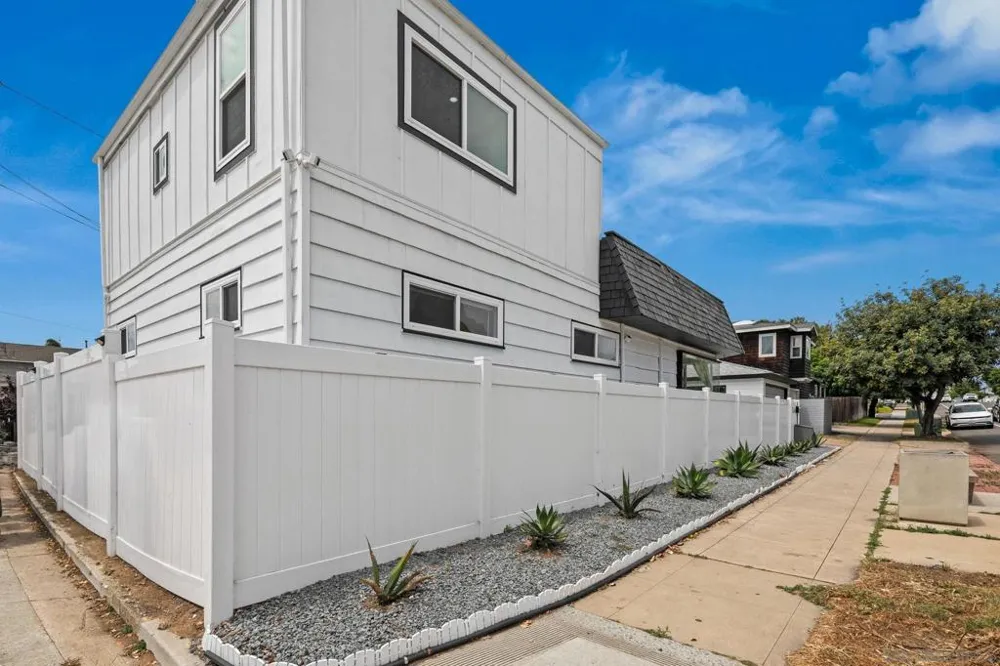 1414 4th St Coronado, CA 92118
