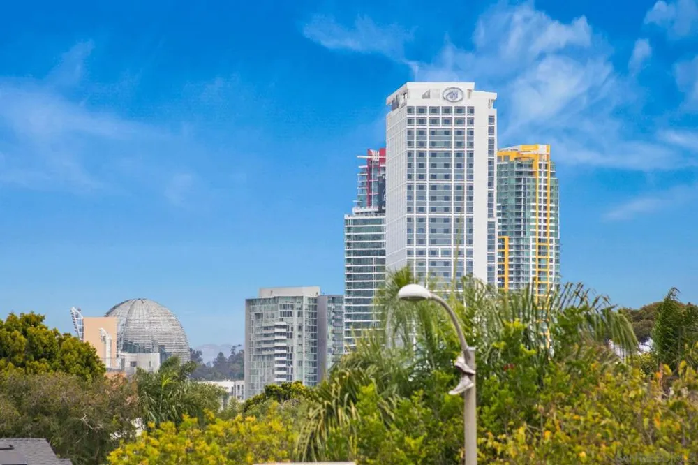 1414 4th St Coronado, CA 92118