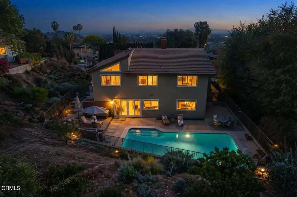 579 Acacia Street Sierra Madre, CA 91024