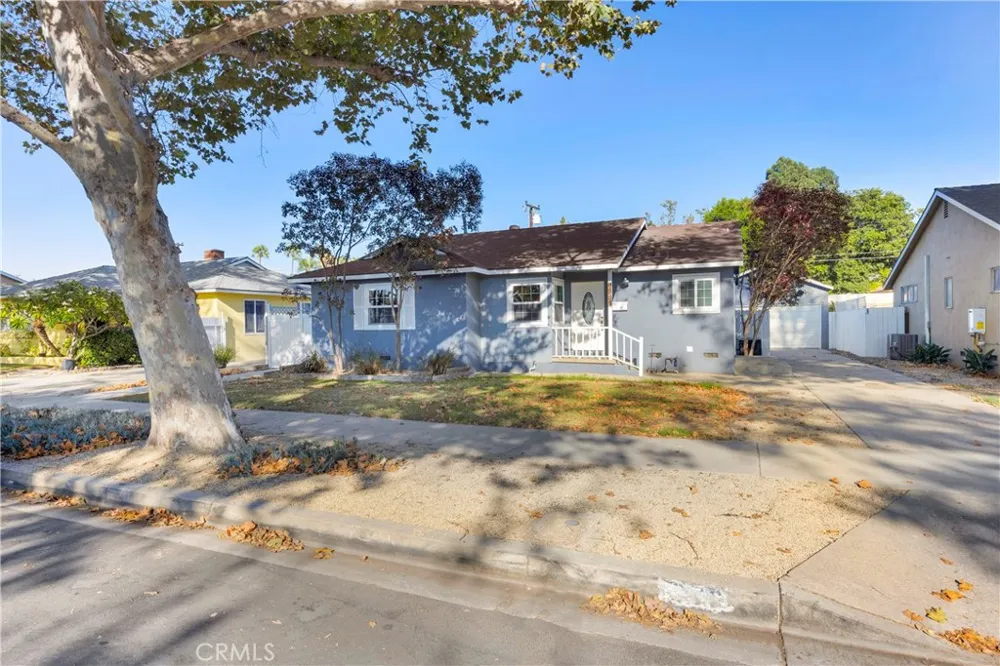 353 S Crest Orange, CA 92868