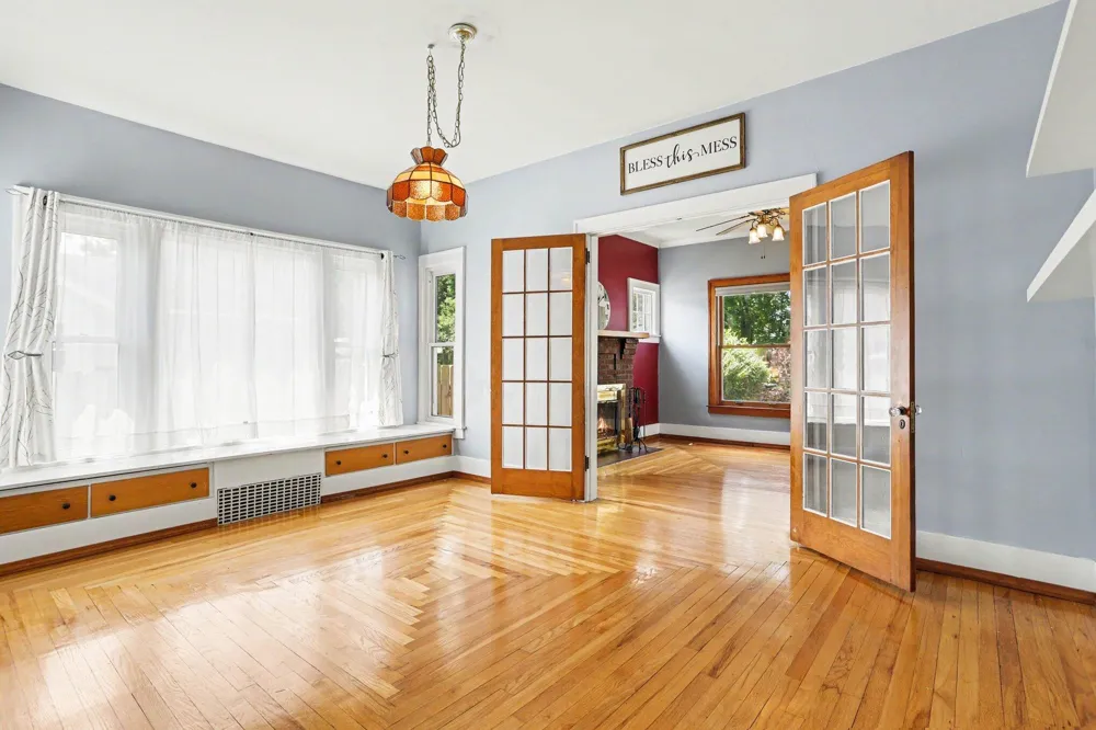 914 Dayton Avenue Kalamazoo, MI 49048