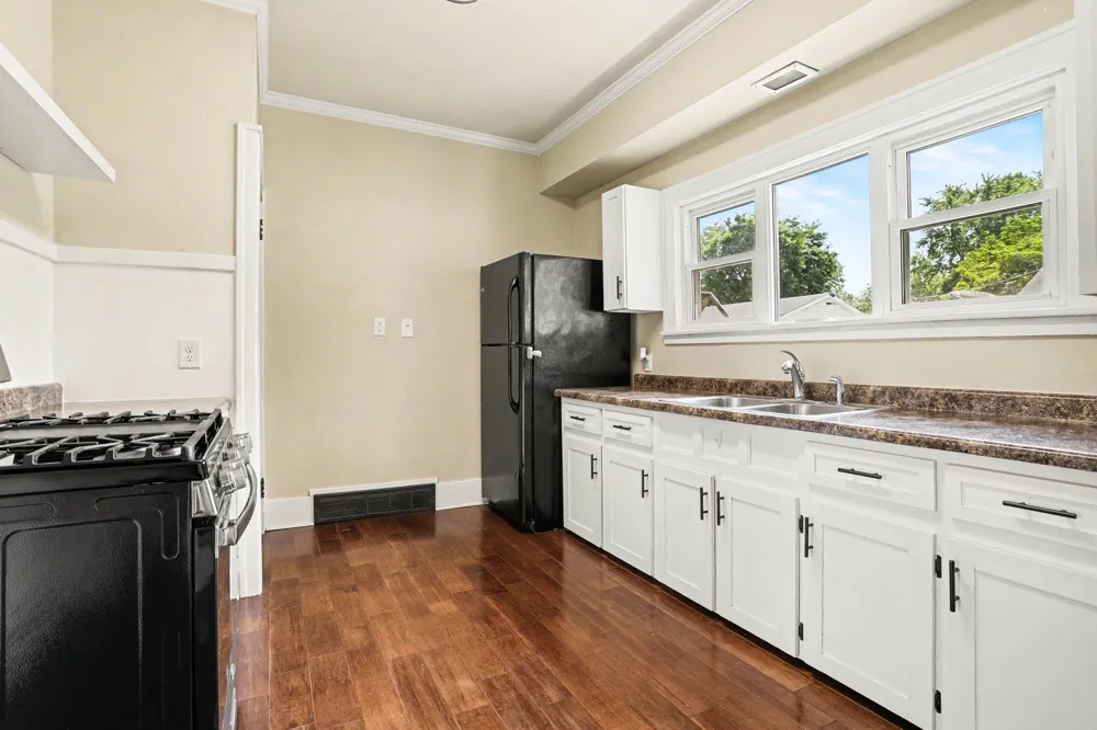 914 Dayton Avenue Kalamazoo, MI 49048