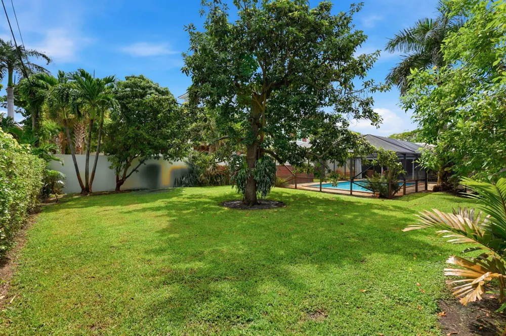 907 BOND WAY Delray Beach, FL 33483