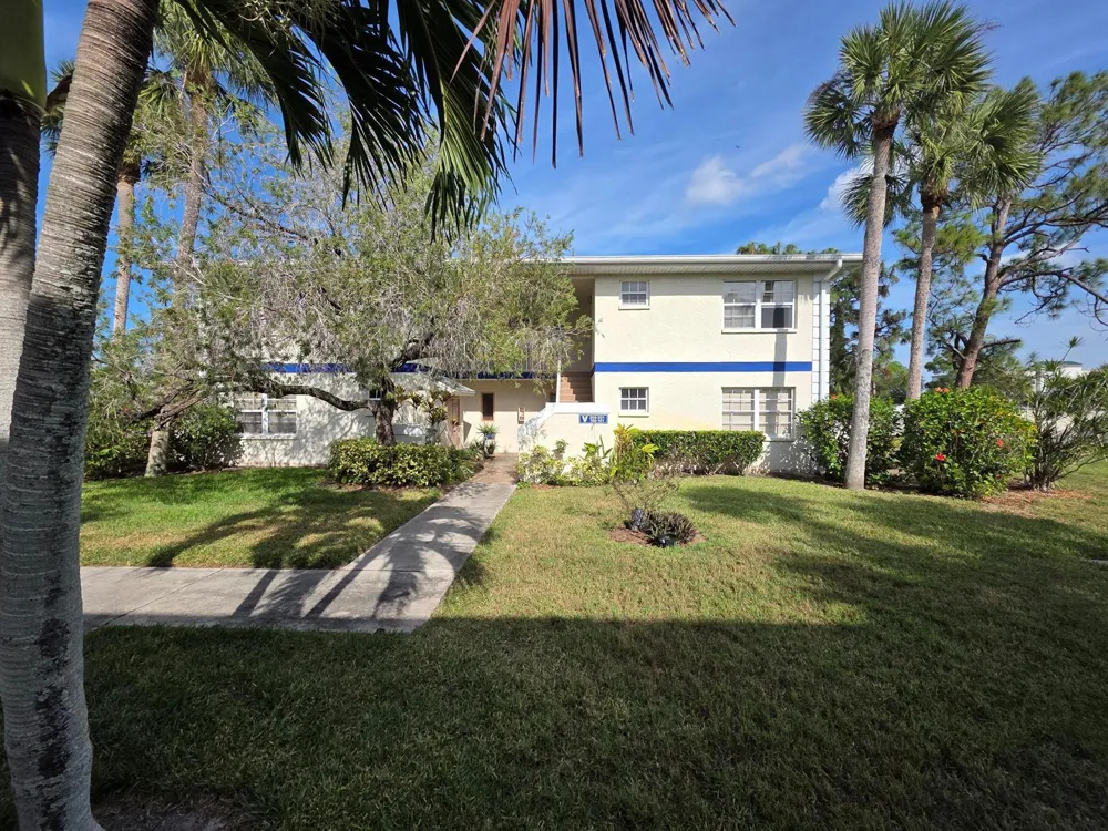 1503 SE Royal Green Circle #201 Port St. Lucie, FL 34952