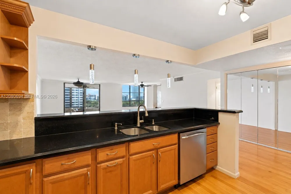 500 Three Islands Blvd #618 Hallandale Beach, FL 33009