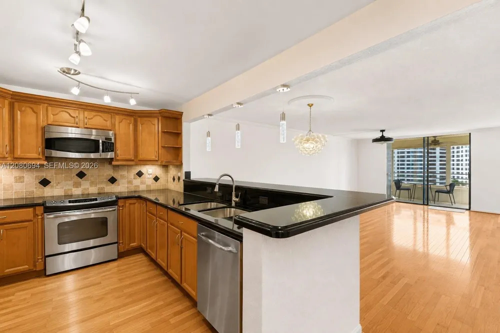 500 Three Islands Blvd #618 Hallandale Beach, FL 33009
