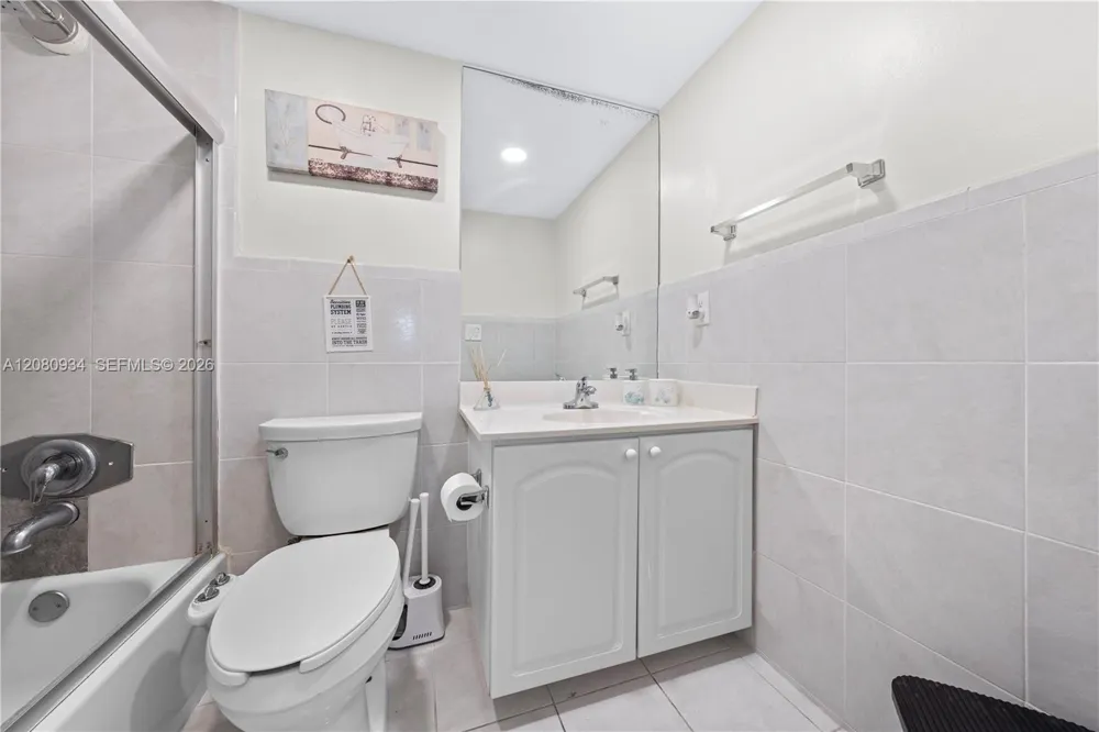 3801 S Ocean Dr #4B Hollywood, FL 33019