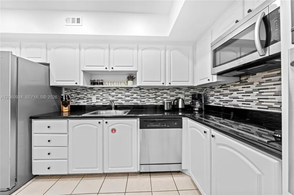 3801 S Ocean Dr #4B Hollywood, FL 33019