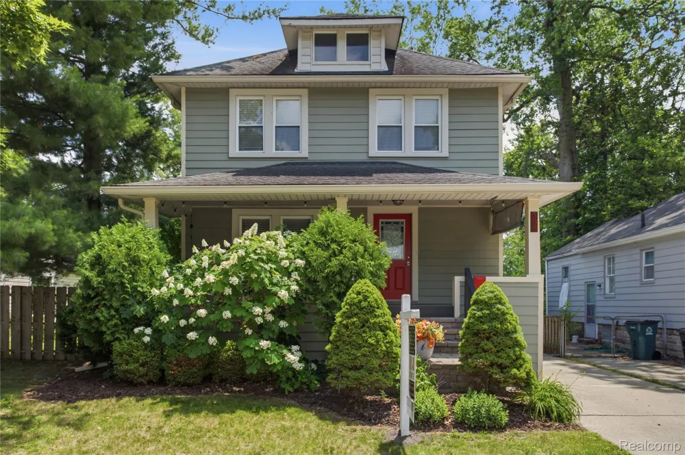536 E Maplehurst Street Ferndale City, MI 48220