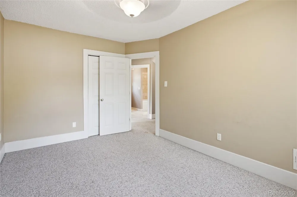 536 E Maplehurst Street Ferndale City, MI 48220