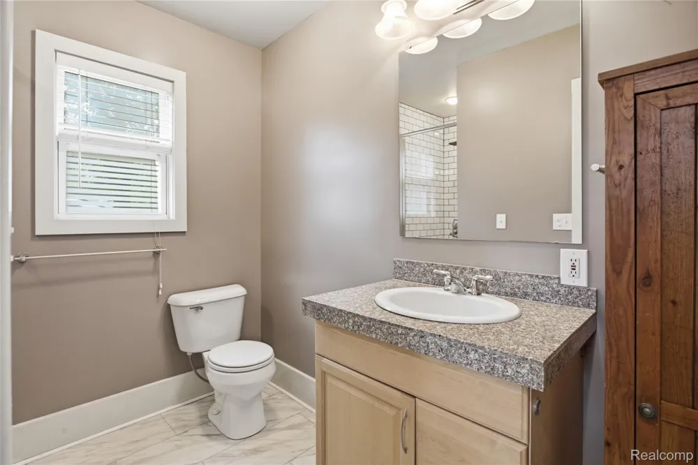 536 E Maplehurst Street Ferndale City, MI 48220