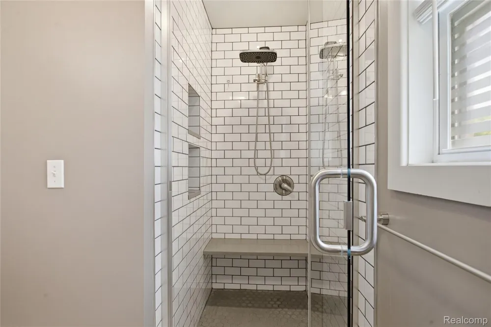 536 E Maplehurst Street Ferndale City, MI 48220