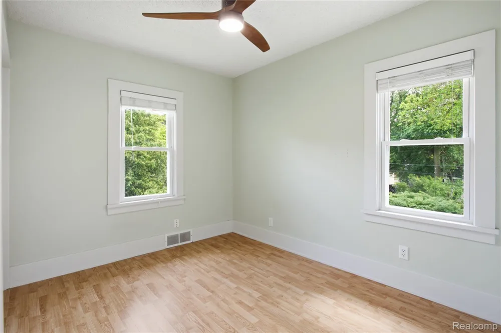 536 E Maplehurst Street Ferndale City, MI 48220