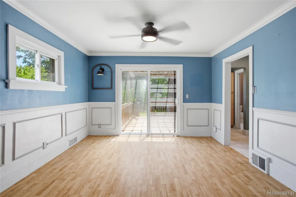 536 E Maplehurst Street Ferndale City, MI 48220