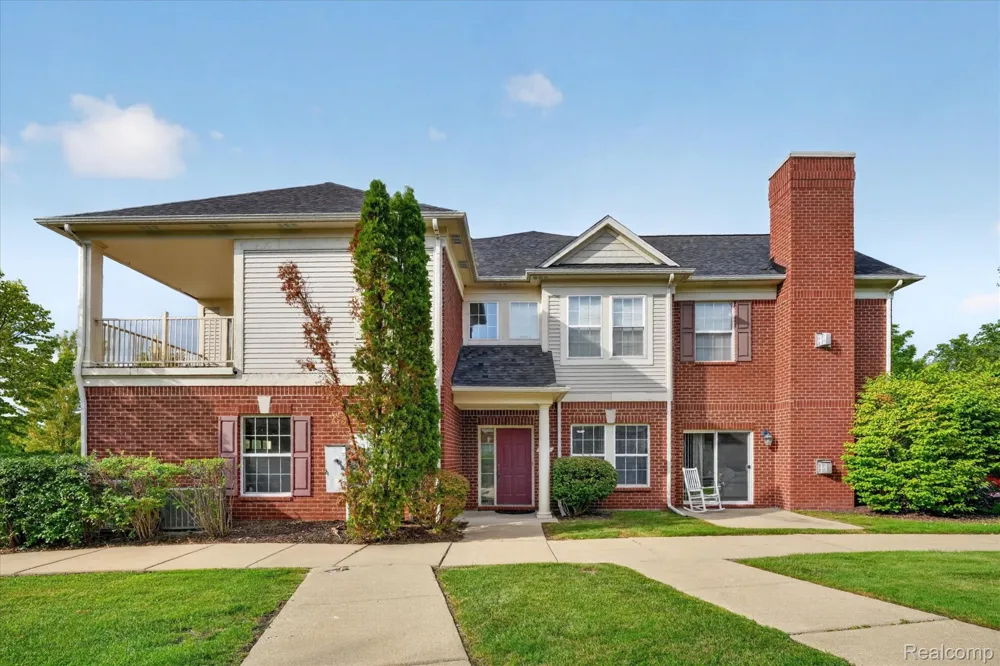 292 Cherry Stone Drive Canton Charter Township, MI 48188