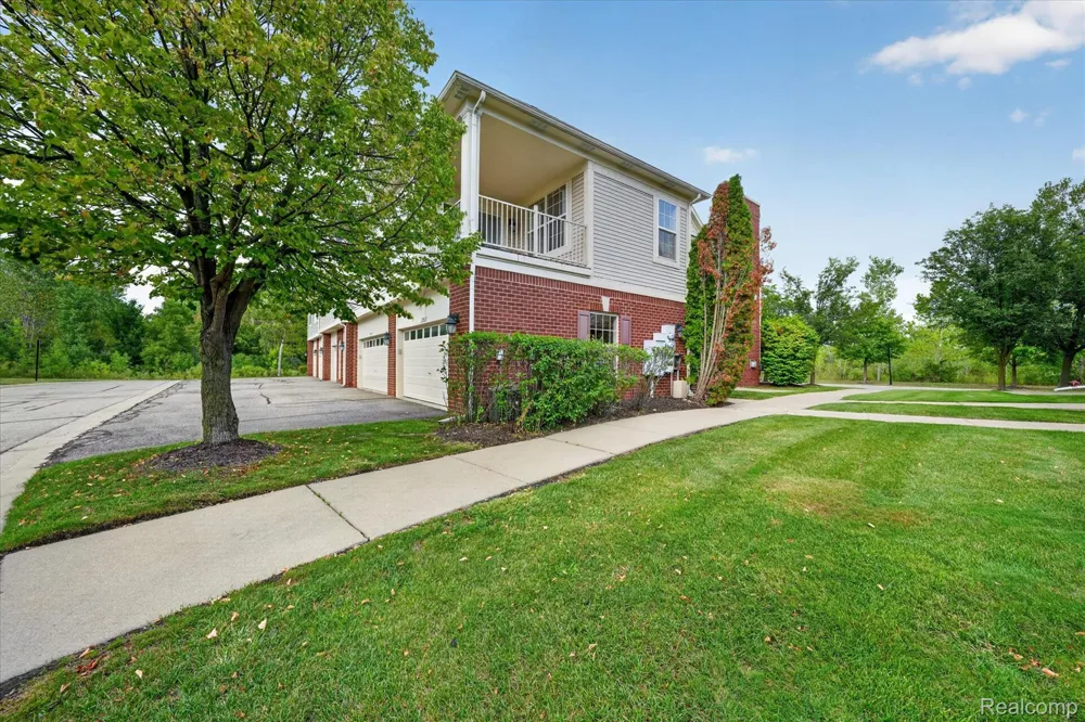 292 Cherry Stone Drive Canton Charter Township, MI 48188