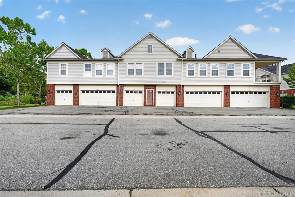 292 Cherry Stone Drive Canton Charter Township, MI 48188