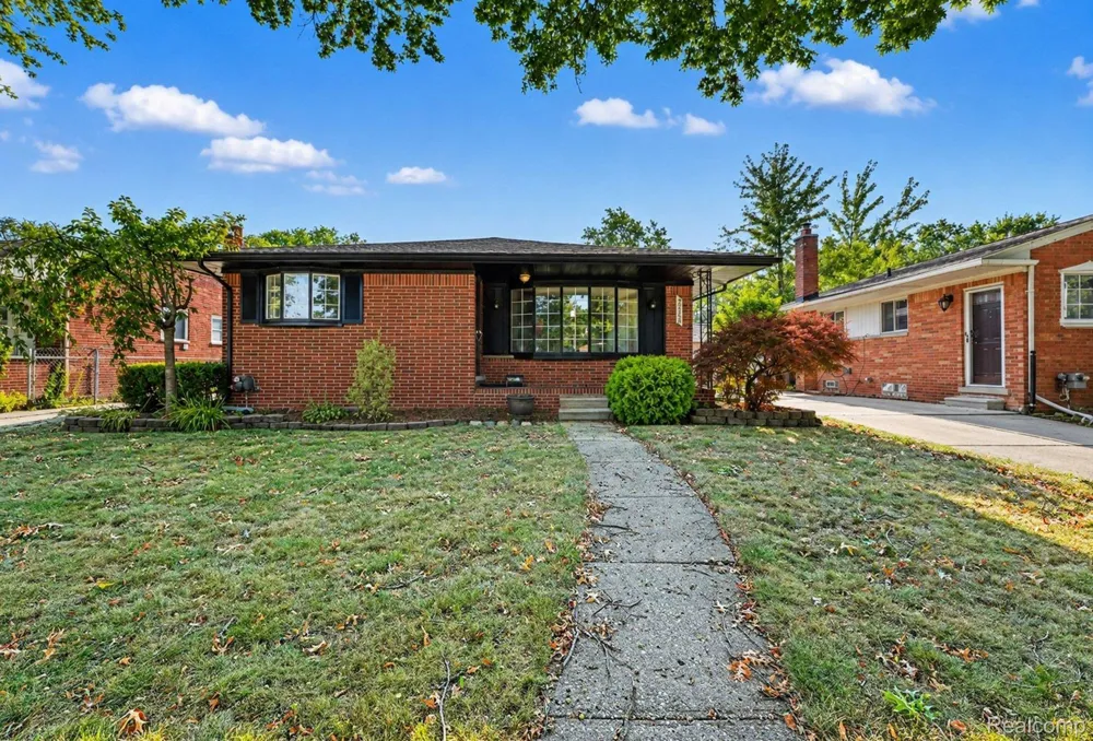 24508 Ursuline Street St Clair Shores City, MI 48080