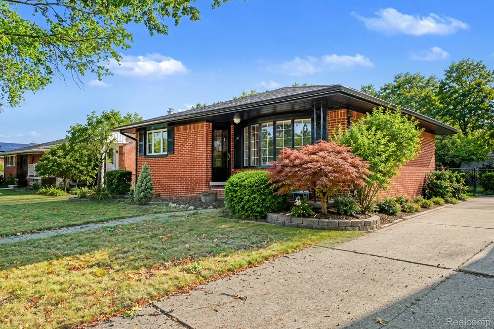 24508 Ursuline Street St Clair Shores City, MI 48080