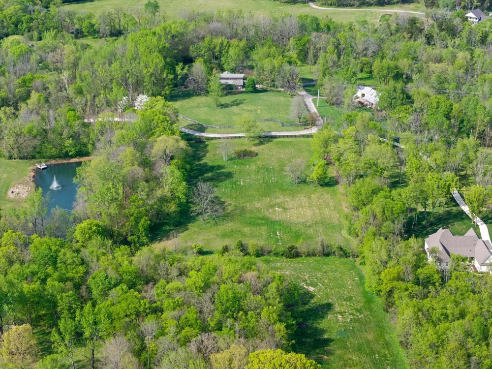 8992 Horton Hwy College Grove, TN 37046