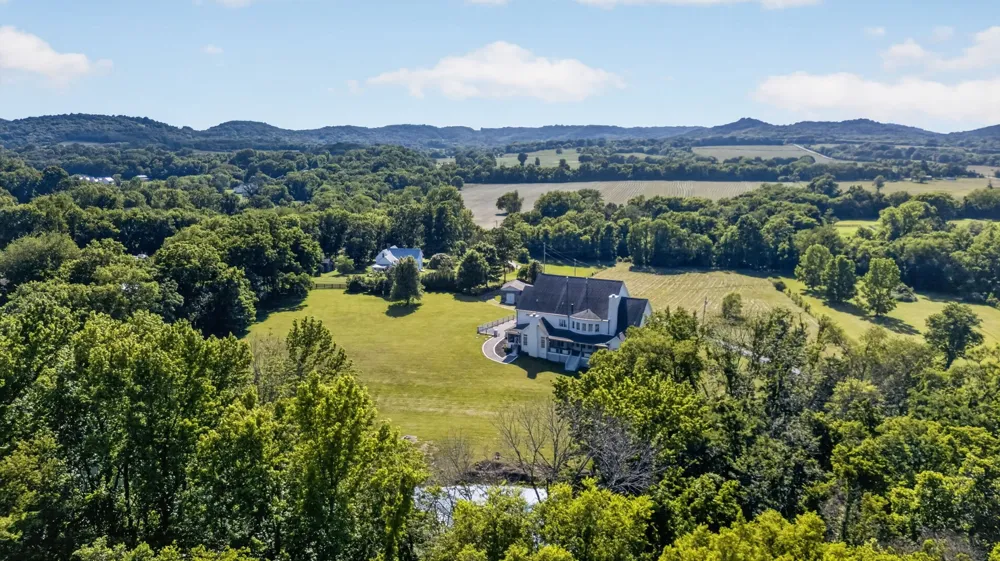 8992 Horton Hwy College Grove, TN 37046