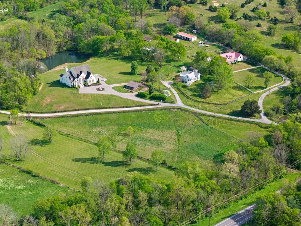 8992 Horton Hwy College Grove, TN 37046