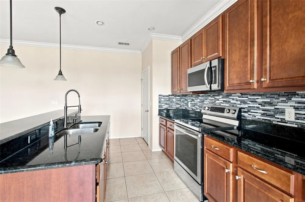 5108 BUTTERFLY SHELL DRIVE Apollo Beach, FL 33572