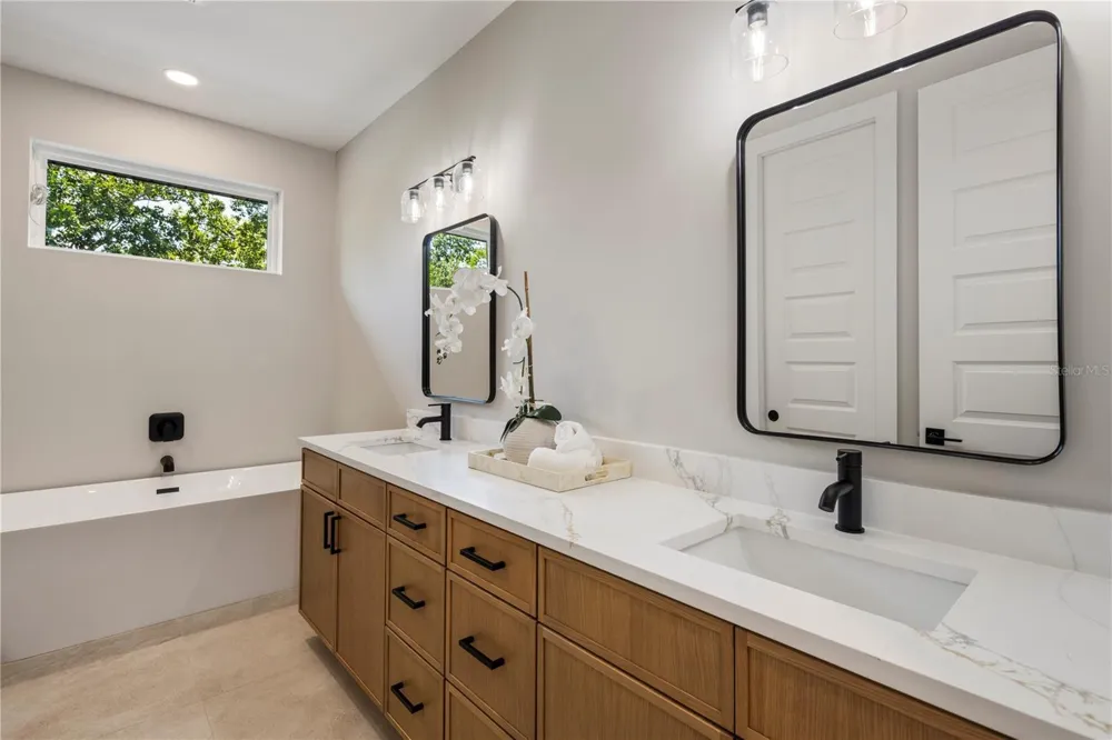 1702 ARBOR PARK DRIVE Winter Park, FL 32789