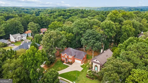 2352 Brittany LN