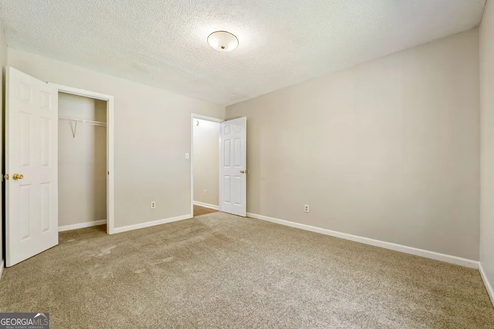 6783 Saganaw DR Rex, GA 30273