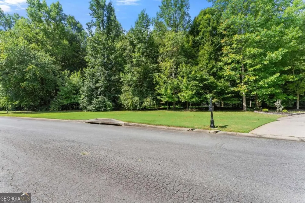 5720 Winding Rose TRL Flowery Branch, GA 30542