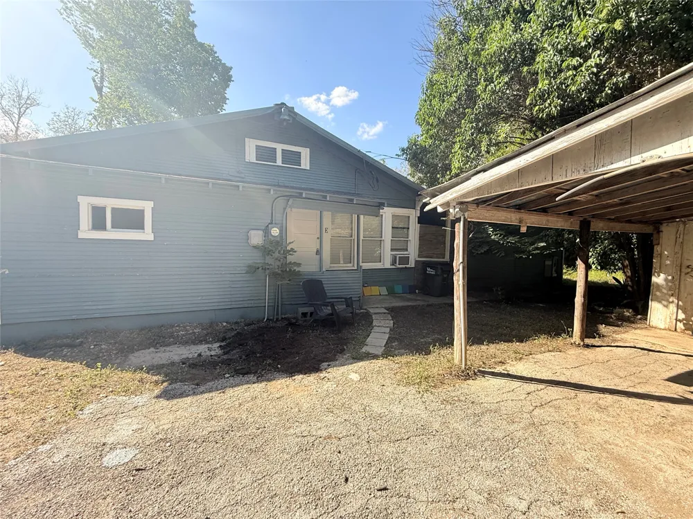 126 Smith Lane #E San Marcos, TX 78666
