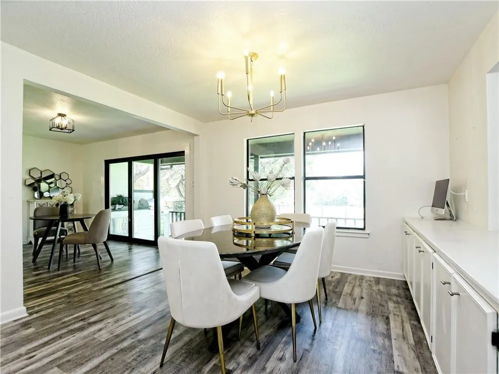 730 Vanguard Street Lakeway, TX 78734